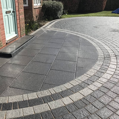 image of a block paving driveway in Suffolk